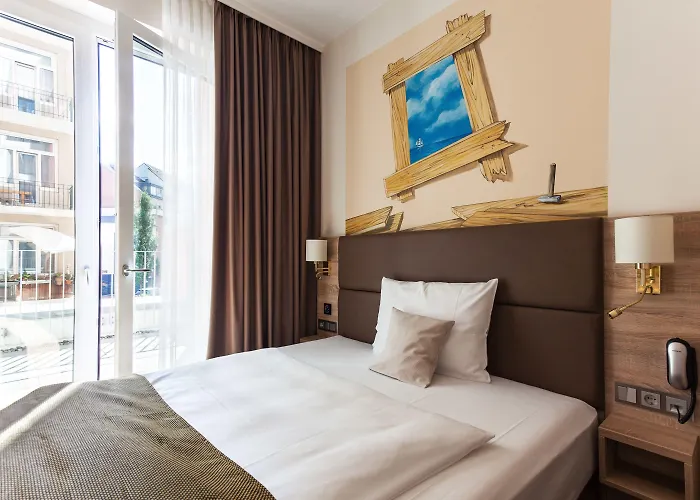 Stay! Boardinghouse Hotel 3*
