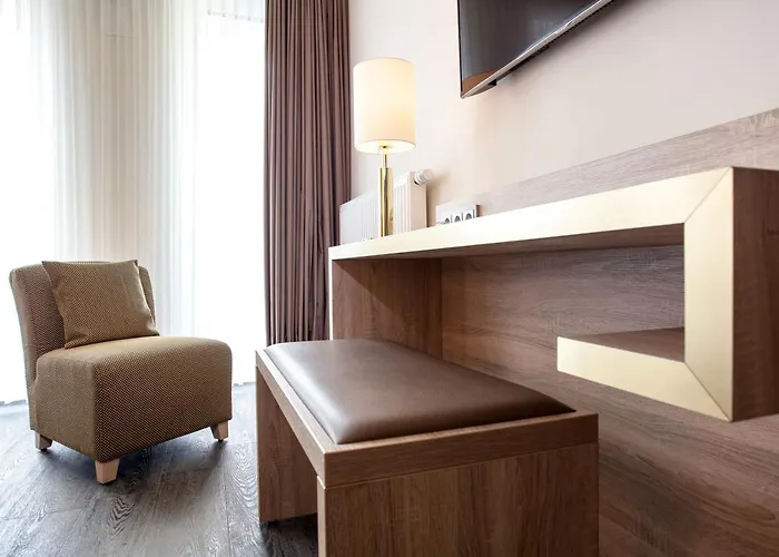 Hotel Stay! Boardinghouse