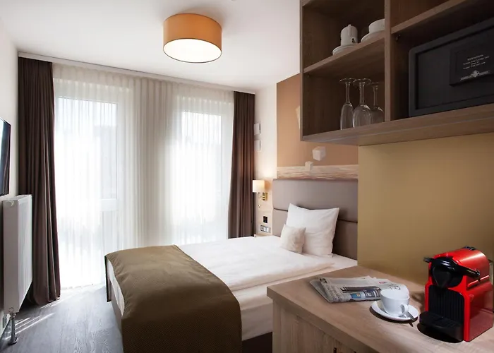 Hotel Stay! Boardinghouse
